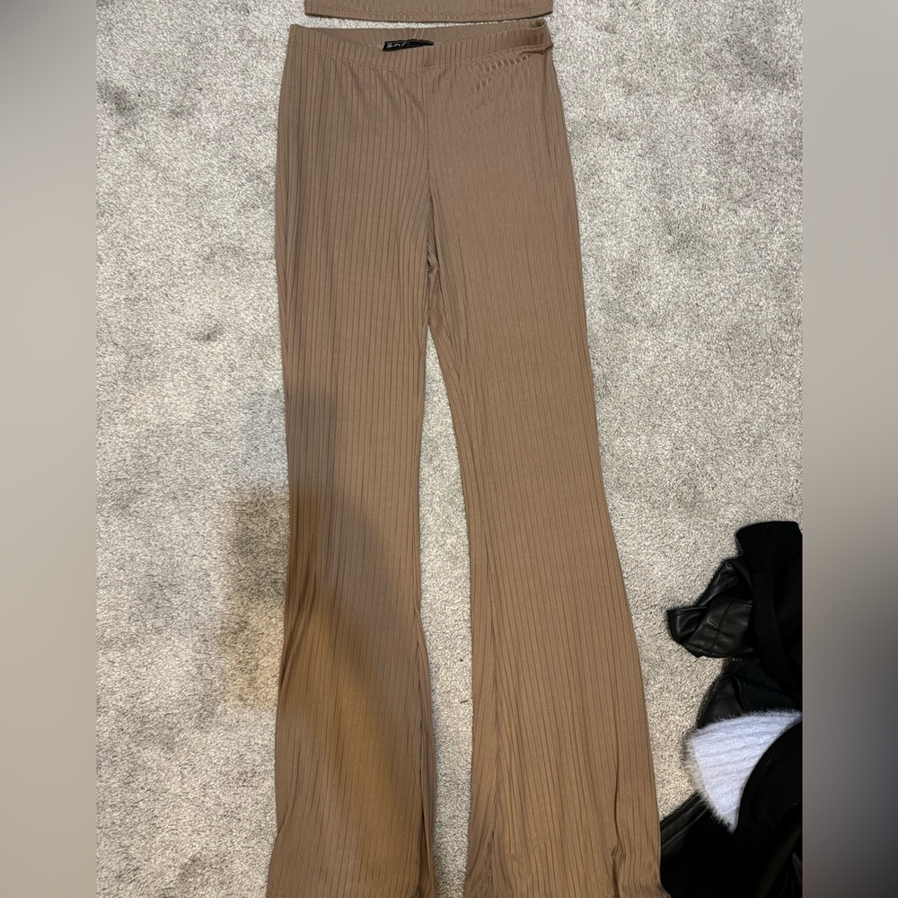 TJ Maxx two piece set - Picture 2 of 6